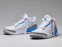 Your official source for information to find the foot locker store nearest you, with the hottest releases you want. Singlestopcop On Twitter Air Jordan 3 Unc Releasing Fcfs At All Footlocker Locations This Saturday For 190 Who S Copping A Personal Https T Co Lxj0meujzi Jordan Nike Jordan3unc Https T Co Lqonaun8ar