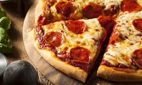 How To Perfectly Reheat A Slice Of Pizza 1 Put A Slice Of Cold Pizza In A Skillet On A Medium To Low Heat Reheat Pizza Food Leftover Pizza