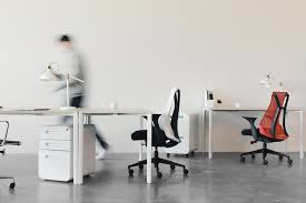 Herman Miller Vs Steelcase Vs Autonomous Vs Ergohuman Vs Secretlab Which Is Best
