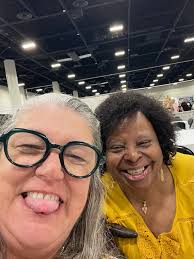 New friends, old friends, definitely quilty friends! Here are just a few of  the friends I saw this weekend at Jacksonville Quilt Show presented by  QuiltFest. Tag yourself if you're comfortable with