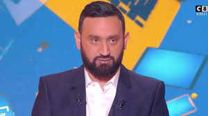 Cyril valéry isaac hanouna (born 23 september 1974 in paris) is a french radio and television presenter, writer, author, columnist, producer, singer and occasional actor and comedian of tunisian origins. Tpmp Cyril Hanouna Annonce La Fin Du Programme Et Son Avenir