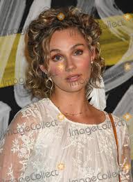 Clare Bowen Pictures and Photos
