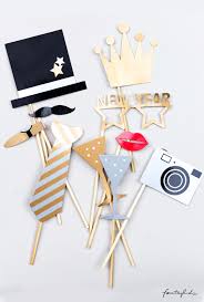 Ideal für die silvesterparty als fullscreen countdown. Happy New Year Party Mit Rezepten Fur Einfach Schnelles Fingerfood Furs Silvesterbuffet Blogparade Und 5 Party Deko Pakete Zu Gewinnen Happymottoparty Feiertaglich Das Schone Leben