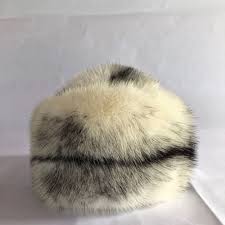 Pălărie de damă rafinată dе blana naturala. Caciula Din Blana Naturala De Nurca Durava Producator Articole Din Blana Naturala