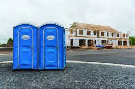 Use this porta potty calculator and other tips to get the right number. Contractors Are You Violating Osha S Portable Toilet Guidelines United Rentals