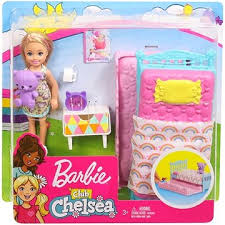 Das set »farm barbie & chelsea« enthält neben den beiden puppen einen roten ziehwagen und ein bund karotten. Barbie Chelsea Mit Bett Puppe Alza De