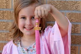 Kindergarten graduation photos by a beginner photographer