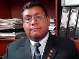 No colapsó, solo se deformó": Controversial respuesta de funcionario de  Puno