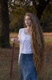Longest Hair Women 30 Girls With Longest Hairs In The World Long Hair Styles Long Hair Women Long Hair Girl