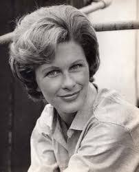 Jennifer Wright's Instagram, Twitter & Facebook