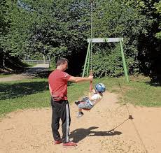 Seilbahn start mit bremsfeder und laufkatze: Bad Cannstatt Verbesserung Am Spielplatz Lehmfeldstrasse Seilbahn Ist Repariert Bad Cannstatt Cannstatter Zeitung