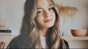 Teen Says She Shot Dad, Alleges Abuse, but Jury Convicts Mom of Murder