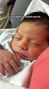 Laura Curcio (@lauracurcio)