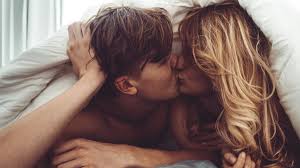 Bacio e oroscopo, ogni segno zodiacale ha la sua specialità | GQ Italia