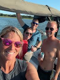 Becky George (@beckygeorgeshowhorses) • Instagram photos and videos