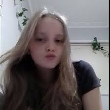 skye adams (skyeskye20)