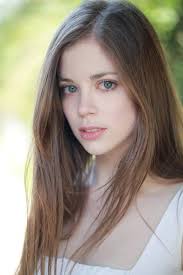 Cast members game of thrones season 3 cast. Game Of Thrones Season 3 Cast Of Characters Game Of Thrones Episodes Series Long Hair Styles Women Myranda Game Of Thrones