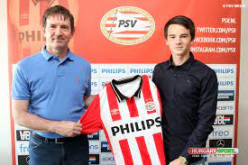 Fsv mainz 05 i reprezentacji węgier jako napastnik. 23 00 Szalai Adam Mellett Kun Bertalan Is Bl Resztvevo Lehet Hungary Sport