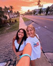 Hannah Arthur Hatcher☀️🍉🌊🐚🌸