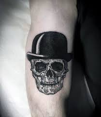 El origen de los cuchillos y navajas de taramundi (asturias) se remonta a mediados del siglo xix como una derivación más de las actividades que, en ese momento, se desarrollaban en las. 35 Tatuajes De Calaveras Con Sombreros Con El Significado