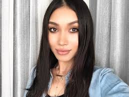 Zahirah yang dikatakan menjalin hubungan intim dengan aktor bertubuh sasa, zul ariffin, meluahkan perasaan melalui laman instagram dengan. Zahirah Macwilson Wiki Biography Dob Age Height Weight Affairs And More