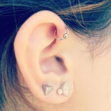 Kylie Jenner Love Her Piercings Kylie Jenner Ear Piercings Earings Piercings Ear Piercings