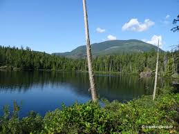 The sunshine coast is a geographic subregion of the british columbia coast that generally comprises the regional districts of qathet and sunshine coast. Sunshine Coast In Kanada Tipps Sehenswurdigkeiten Travelinspired