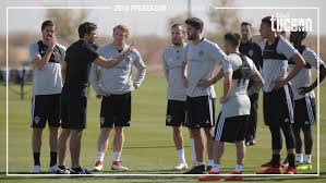 Man liess den ball oftmals zu wenig schnell zirkulieren und verwickelte sich dadurch gegen die aggressiven. Shkelzen Gashi Colorado Rapids