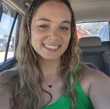 Abigail Powell's Instagram, Twitter & Facebook