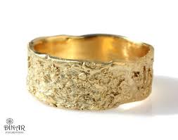 Rustic Gold Men Wedding Ring Band Organic Raw Textured Tree Etsy Rustic Wedding Bands 14k Rose Gold Wedding Ring Mens Rustic Wedding Bands
