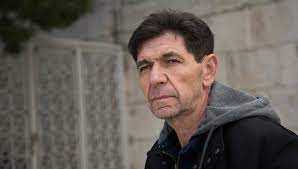 Ο ακάλυπτος, ο τίγρης και η άποψή του για τον γάμο. Me Karfia Gia Lignadh Kai Filippidh Apoxaireta Ton Kwsta Triantafyllopoylo O Gerasimos Skiadareshs Ta Nea