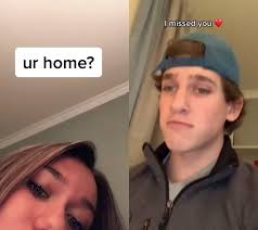 #duet with @jakeypoov hahaha no please leave. i’ve been sleeping very  nicely 😃 #GiftOfGame #IntroVideo #leave #HolidayVibes #no