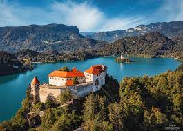 Jego powierzchnia to 144 hektary. Jezioro Bled Slowenia Jak Z Obrazka Arecki Photo Video Facebook