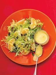 Salade Verte Et Vinaigrette Cremeuse A La Clementine Ricardo Recipe Vegetable Recipes Green Salad Salad