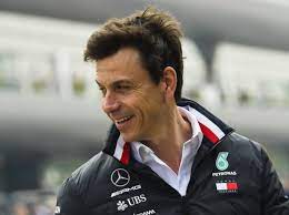 Toto wolff fans, ermatingen, switzerland. Toto Wolff Warum Er Als Teenager 125 000 Kerzen Kaufte