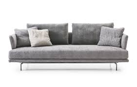 Modern Und Elegant Prasentiert Sich Das Einzelsofa Quinta Strada Das Schlanke Design Der Sitzpolster In Kombination Mit De Fabric Sofa Design Fabric Sofa Sofa