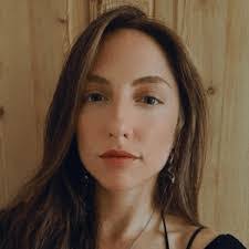 Aimee Mcelroy's Instagram, Twitter & Facebook