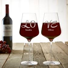 Was schenkt man zur goldenen hochzeit? Liebevolle Geschenkideen Zur Goldenen Hochzeit