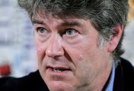 May 25, 2021 · la iglesia chilena ha estado envuelta en denuncias de abusos desde que en 2010 el influyente sacerdote fernando karadima fue denunciado y un año después condenado por el vaticano como culpable. Abusos Sexuales En Chile Como Escape De Fernando Karadima El Cura Que Abuso De Mi Durante Decadas La Tercera