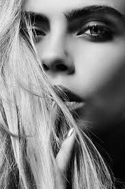 Black And White Photoshoot Makeup They Re Here All The Pics From The Cara Delevingne Dkny Collection Cara Delevingne Cara Delvingne Cara Delevigne