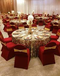 Roll out the red carpet for your movie party or awards night bash! Red Carpet Theme Party