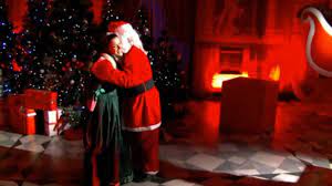 Questa ambientazione è molto suggestiva: La Casa Di Babbo Natale Youtube