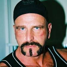 Damien Vincetti's Instagram, Twitter & Facebook