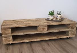 Was man aus europalette bauen kann und wie leicht das geht, zeigen wir ihnen in den folgenden. Lowboard Tv Schrank Aus Paletten Mobel Aus Paletten Sideboard Selber Bauen Regal Aus Paletten