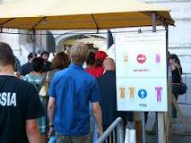 Can you wear jeans to the Vatican?