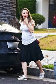 She is of english, welsh, irish, and scottish descent. Rachel Mcadams Baby Bump Shows Off Alleged Pregnancy While Visiting Pals Hollywood Life