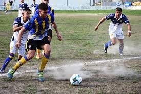 The world record for red card distribution in a senior match was set in a 2011 match between argentine sides claypole and victoriano arenas. Primera D El Partido De Puerto Nuevo Ante Yupanqui Se Paso Para El Domingo En Riestra Noticias De Campana La Autentica Defensa