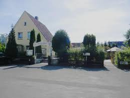Der durchschnittliche immobilienpreis in bielefeld liegt derzeit bei 3.039,71 €/m². Haus Kaufen In Steinhagen Und Umgebung Immobilienberatung Laaser