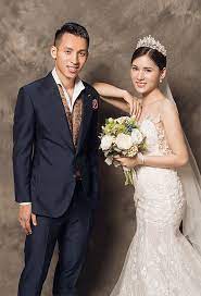 Hùng dũng hiện đã tỉnh táo hơn. áº£nh CÆ°á»›i Cá»§a Tiá»n Vá»‡ Ä'á»— Hung DÅ©ng Va Má»'i Tinh Ä'áº§u Ngoi Sao