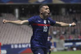 Foot amateur foot amateuril y a 4 heures en vacances, aubameyang s'entraîne avec l'équipe de mýkonos après les synthés du mans, aubame se maintient en forme sous le soleil grec. France Pays De Galles Resume Video Notes Le Debrief Du Match